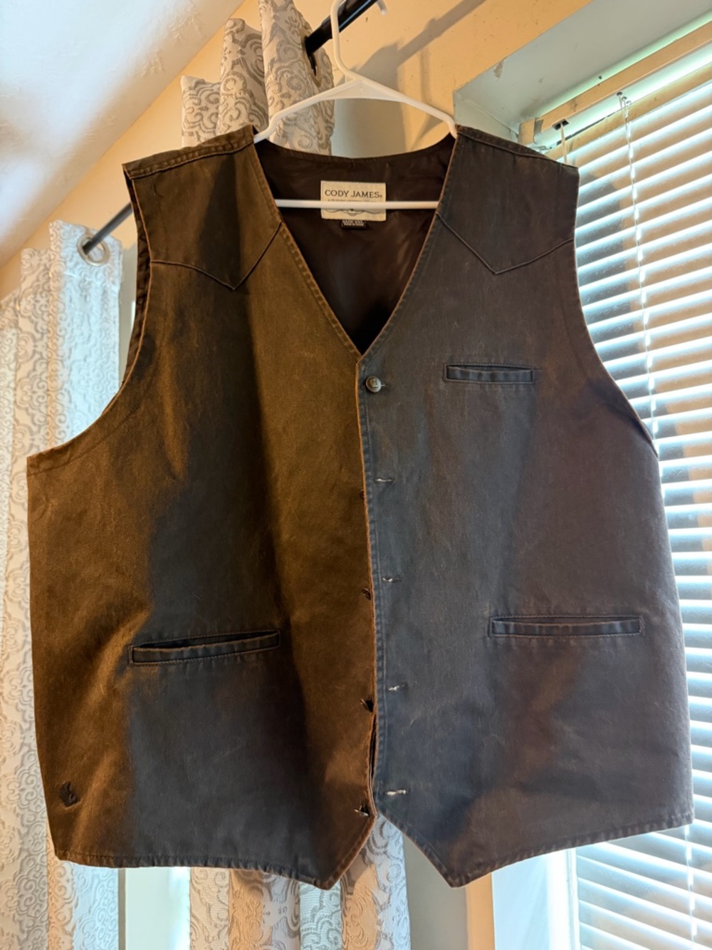 CODY JAMES MEN'S PANCHO VILLA OILSKIN BUTTON-FRONT WESTERN VEST